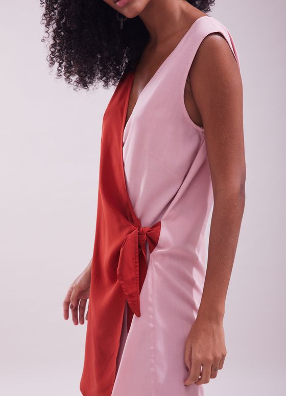 526921_031_2_M_VESTIDO-CURTO-BICOLOR-TRANSPASSE-DE