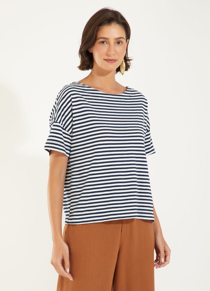 534145_515_2_M_BLUSA-OMBRO-DESLOCADO-ALG-LISTRAS