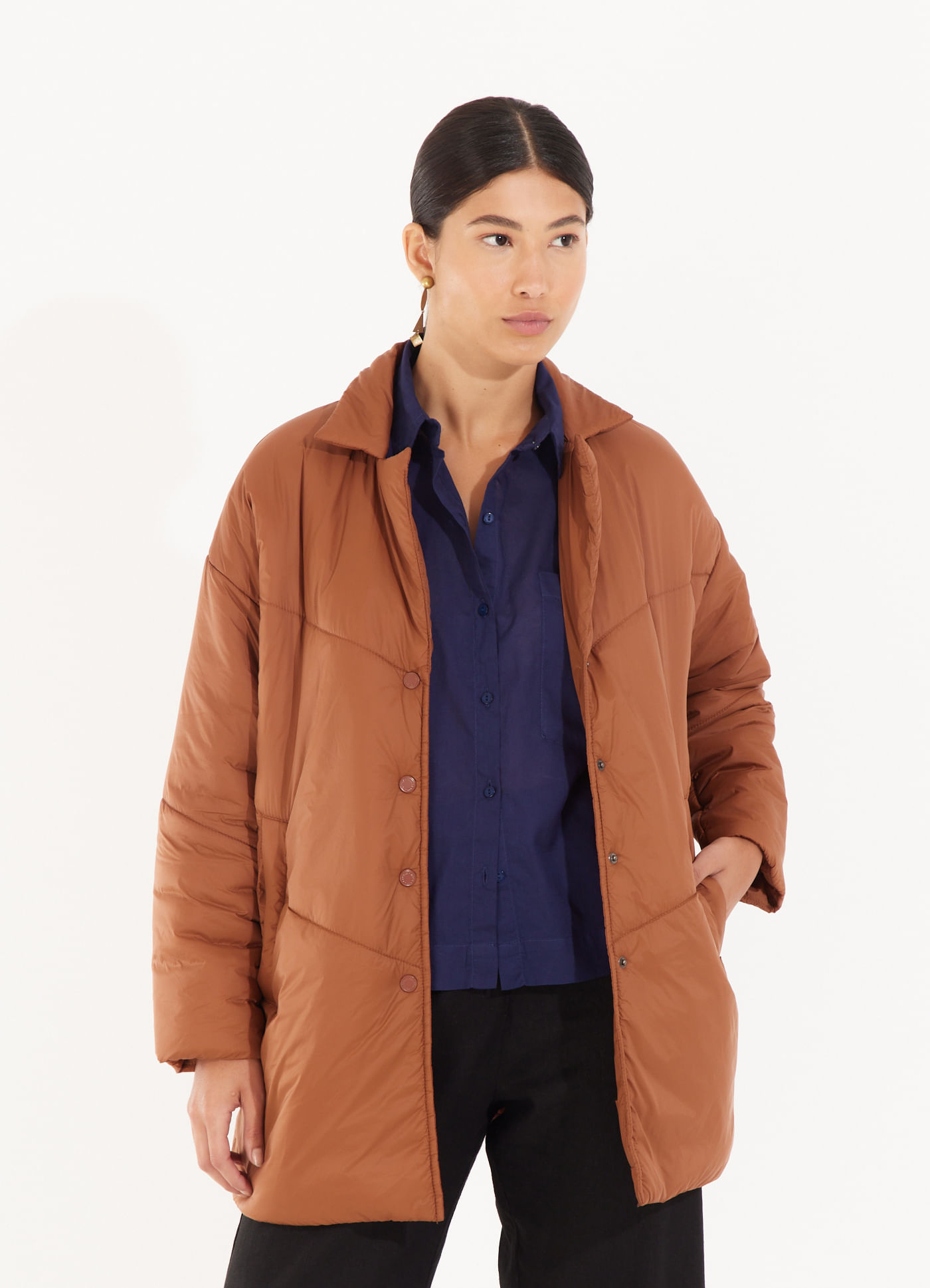 Casaco nylon ultra leve com faixa marrom