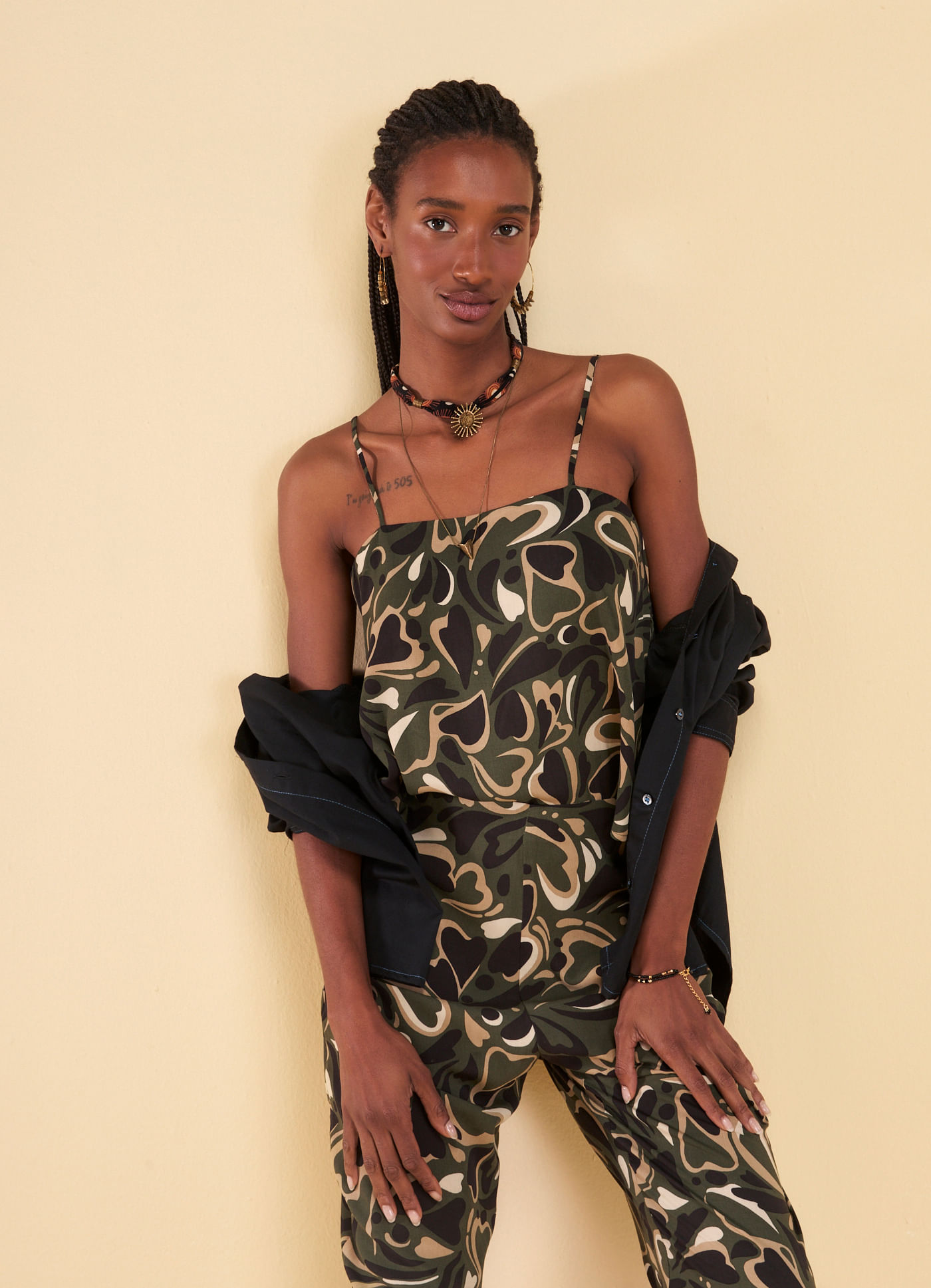 Blusa alcinha estampada marble