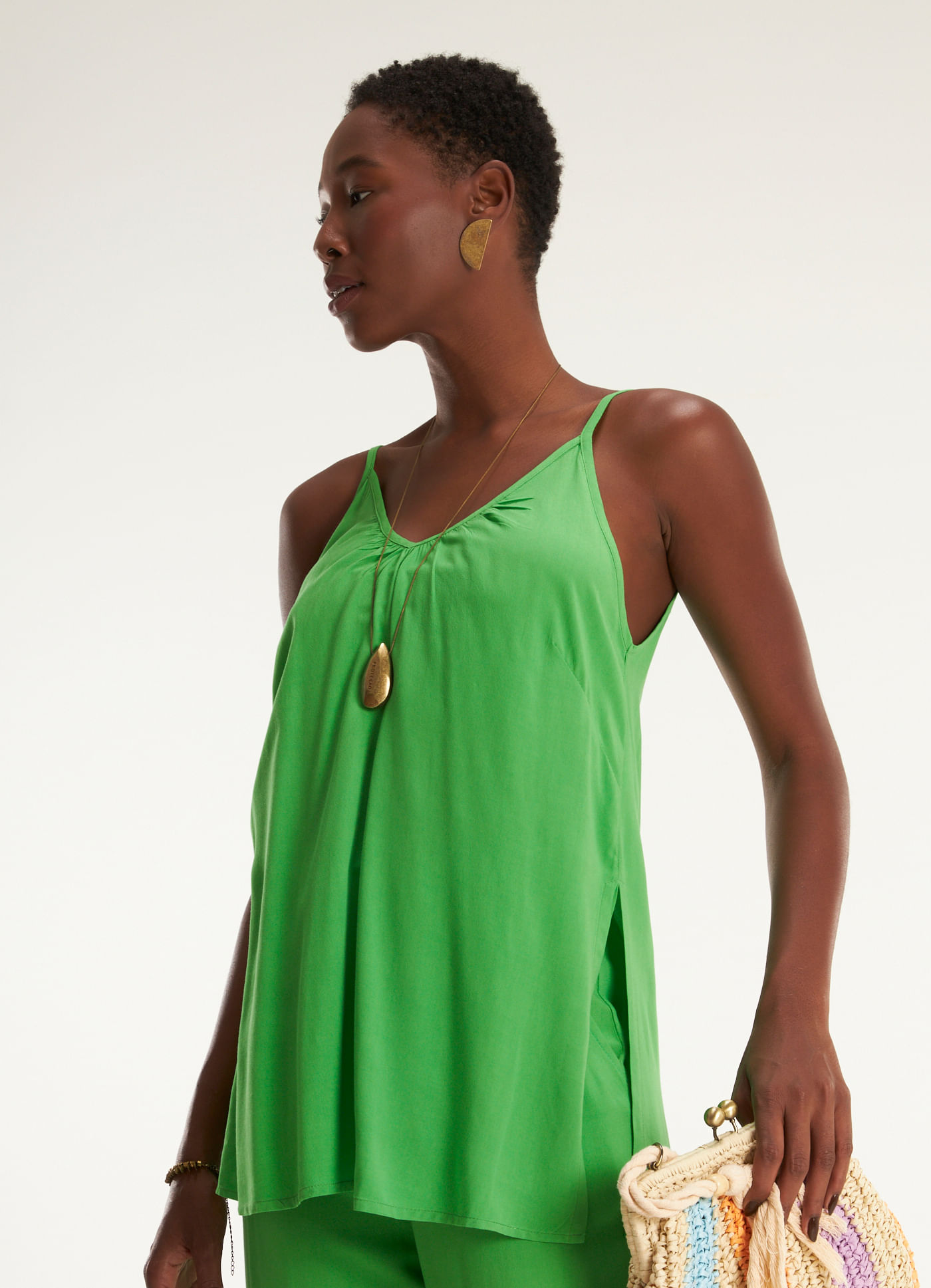 Blusa alça viscose leve verde