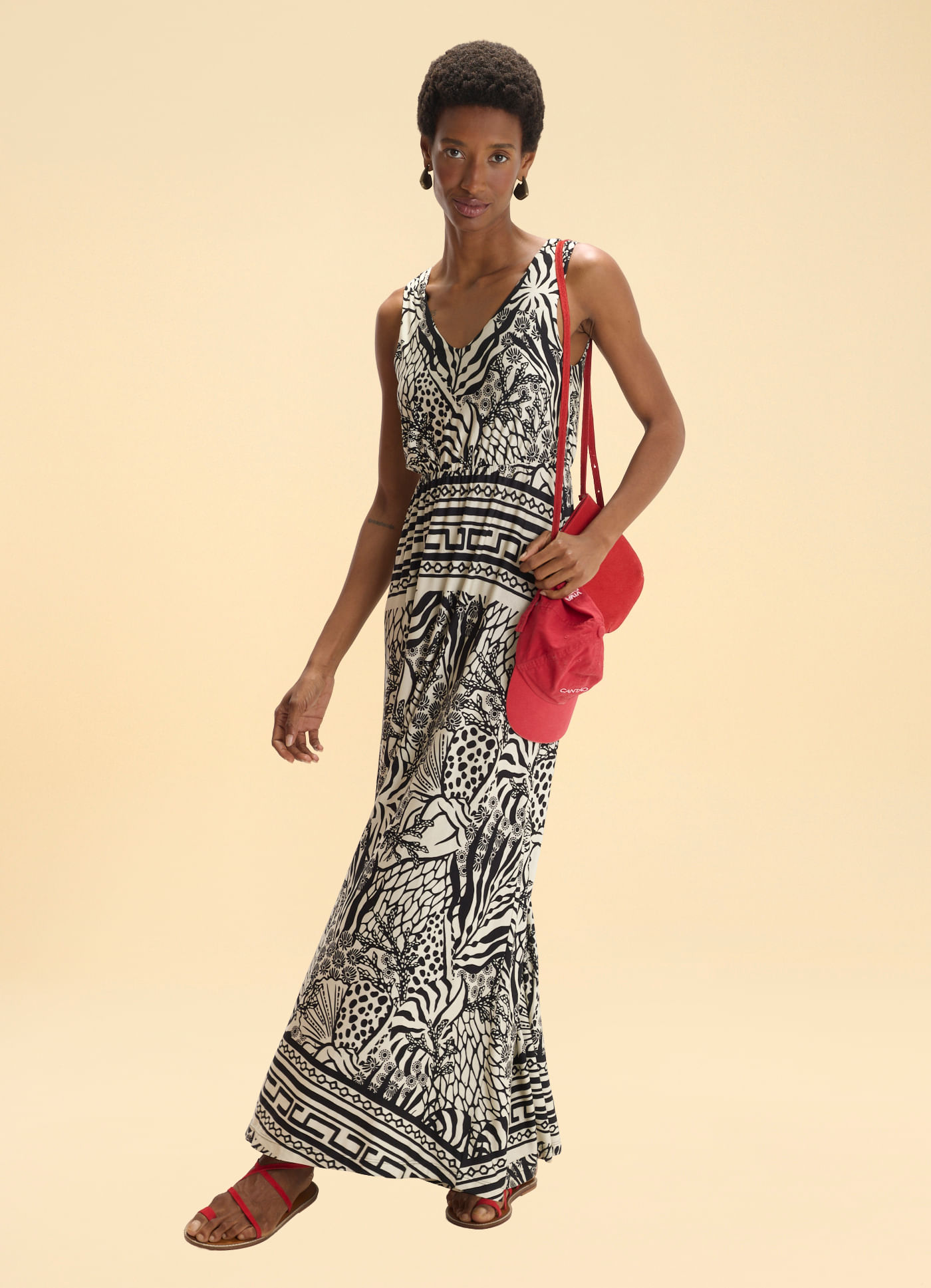 Vestido longo malha estampado corais