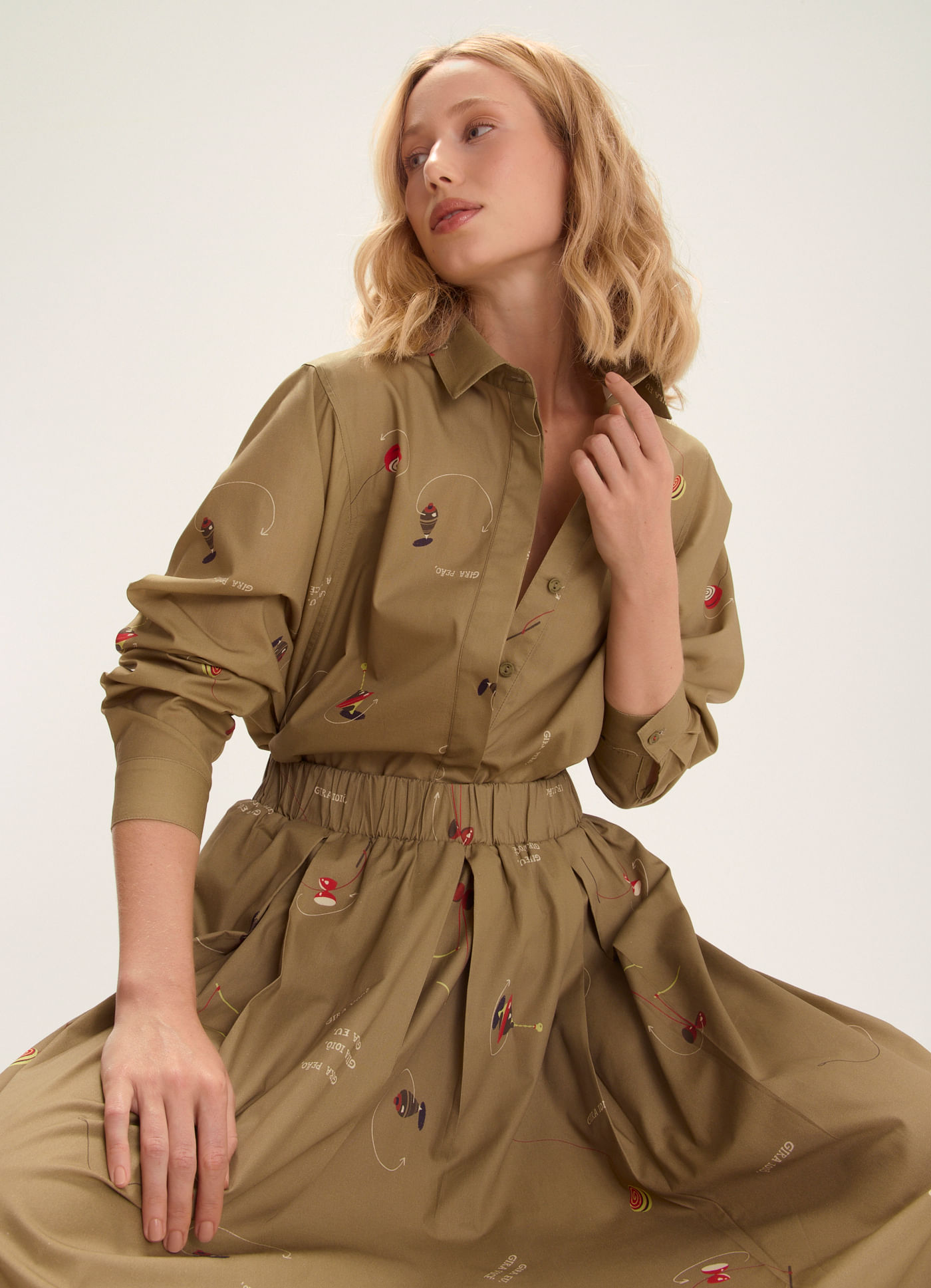 Camisa estampada gira gira