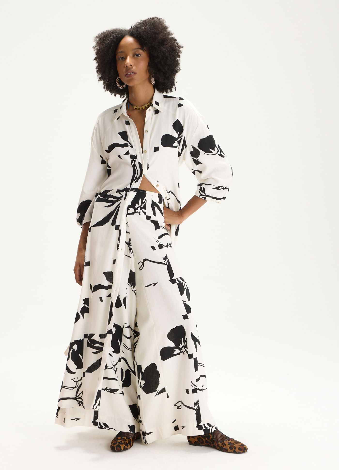 Vestido chemisier linho estampado lampejo