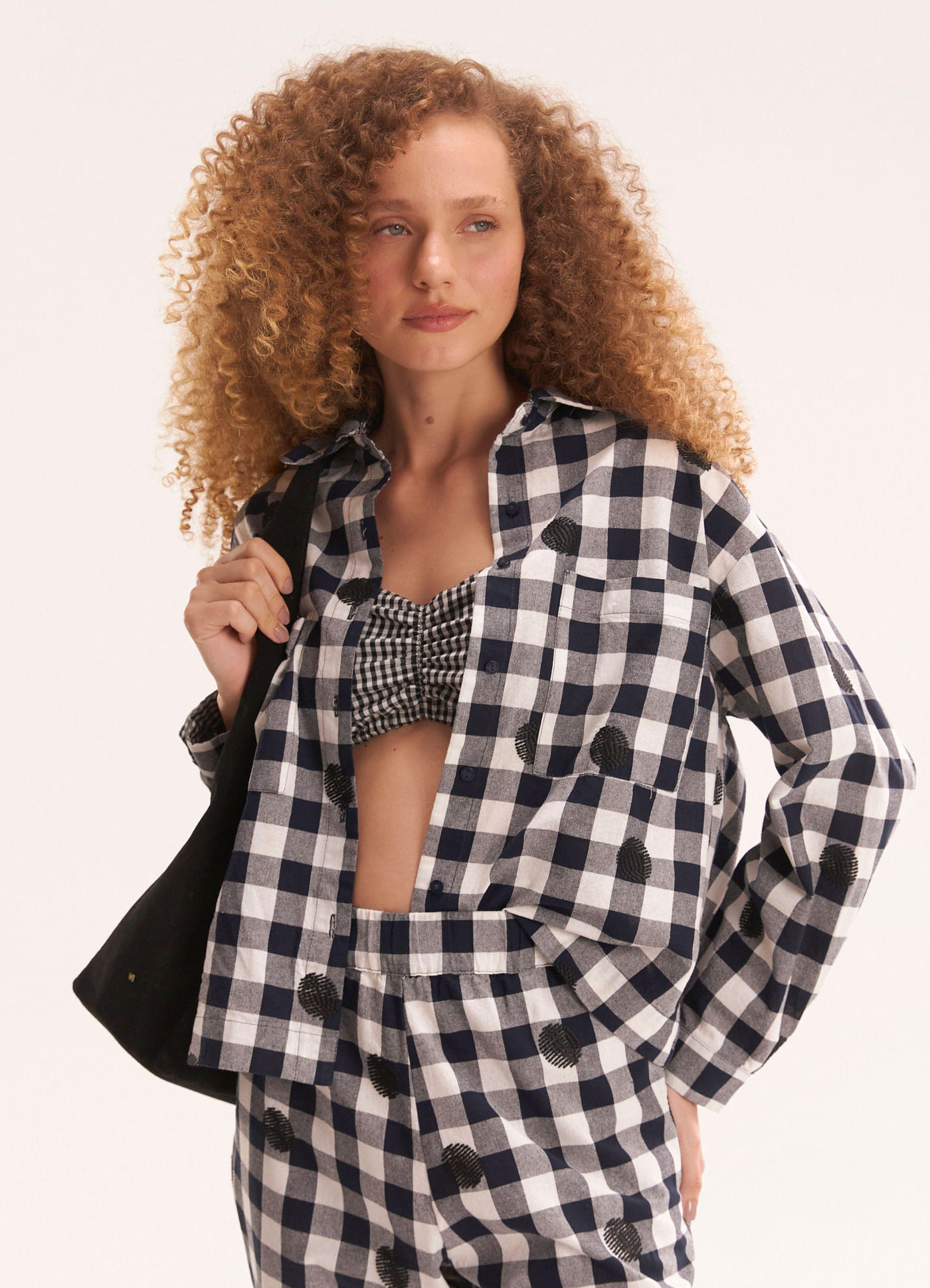 Camisa com top algodão vichy maxi bordado