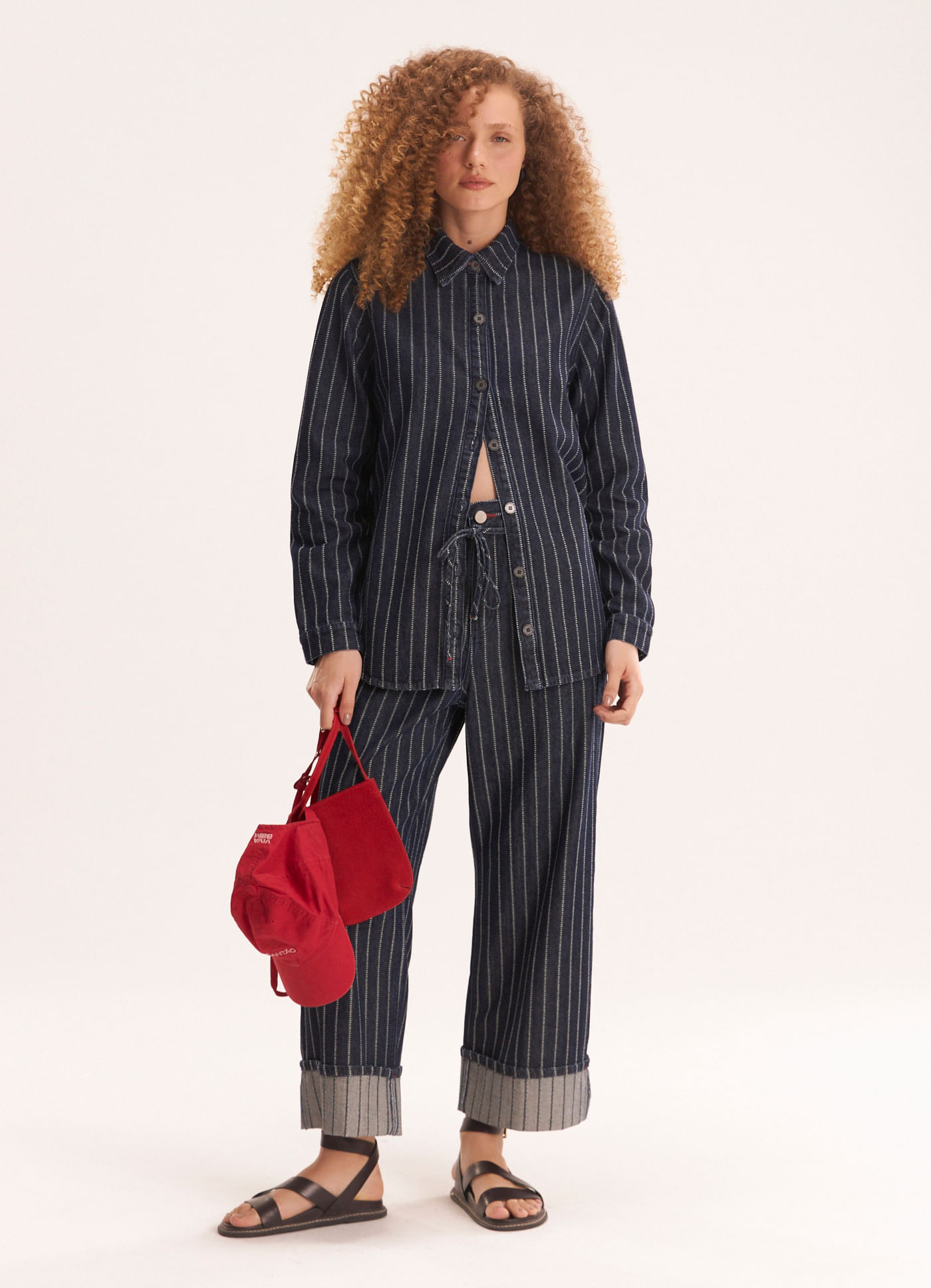 Calça super reta listra jeans