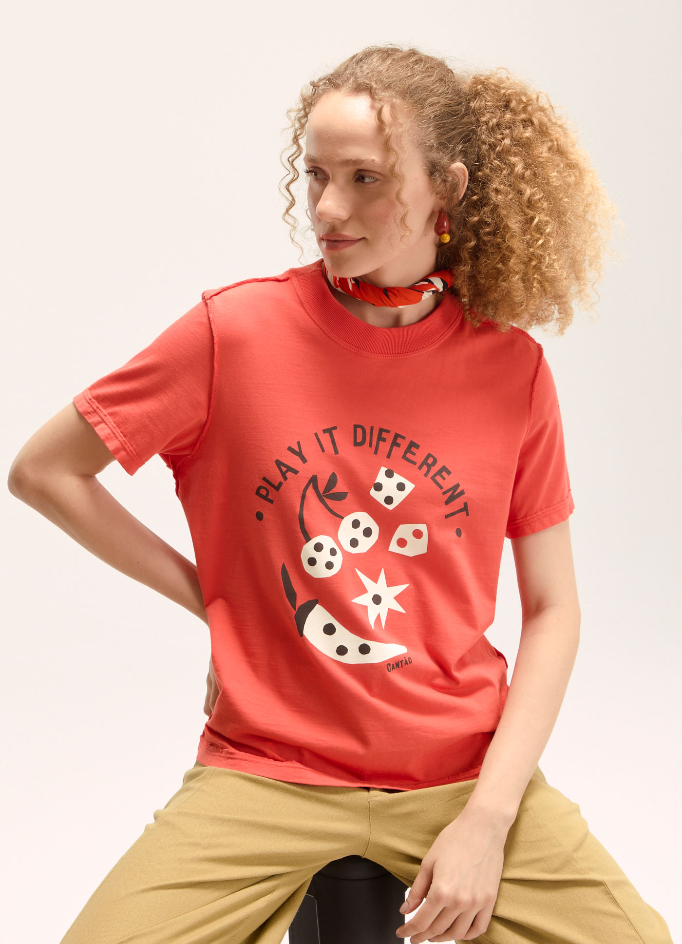 T-shirt classic play it vermelho
