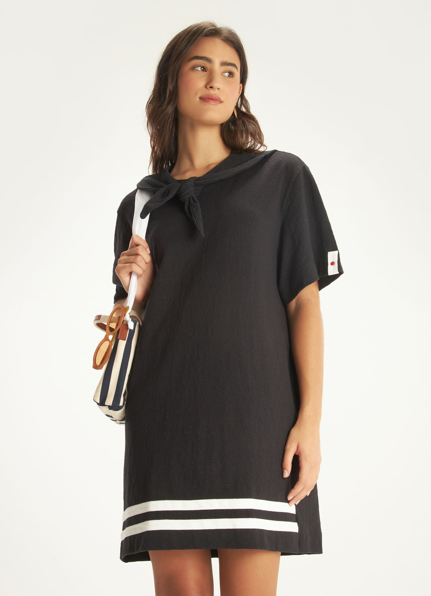 Vestido curto crepe flame listra preto